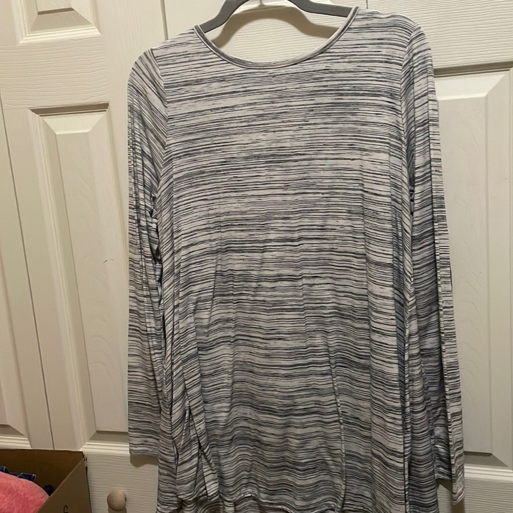 Like new Bellamie top